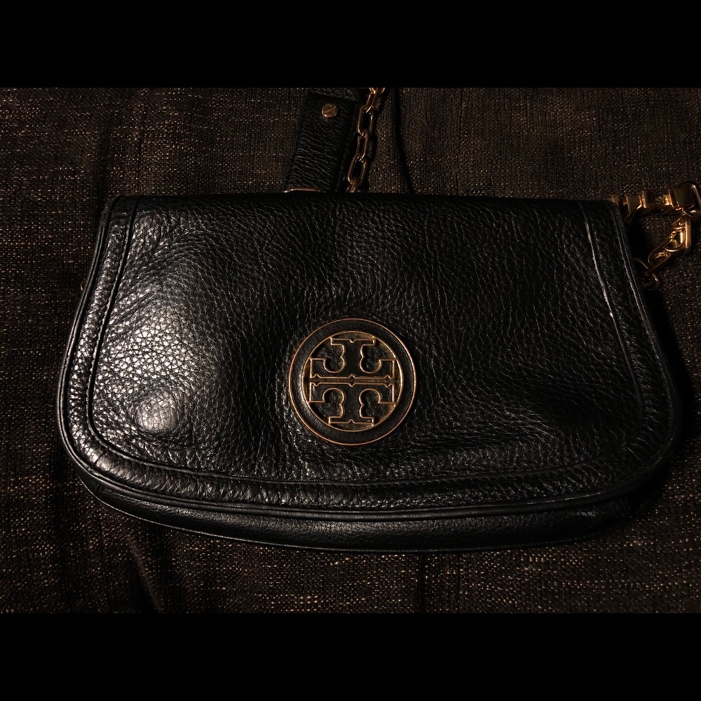 Tory Burch across Body Logo Chain!